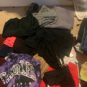 workout clothes/ chill/ small-medium